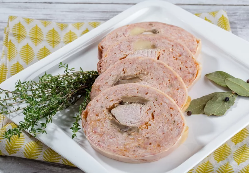 Рецепт домашнего студня из свинины с говядиной и курицей