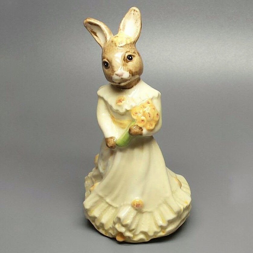 Royal Doulton "Bunnykins".  . , 1972-2005 . ,  .  9-10 . https://ru.bidspirit.com/