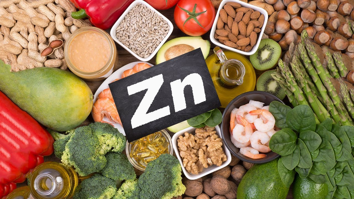 Продукты с цинком для мужчин. Цинк микроэлемент. ZN продукты. Цинк в питании. Витамин цинк в продуктах.