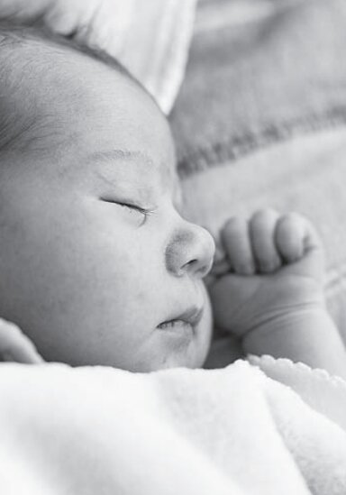 Представление о разуме ребенка как чистом листе, на котором впоследствии пишется образование и индивидуальность, прослеживается от Аристотеля