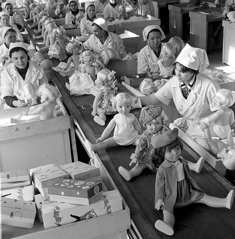 Советская фабрика игрушек 