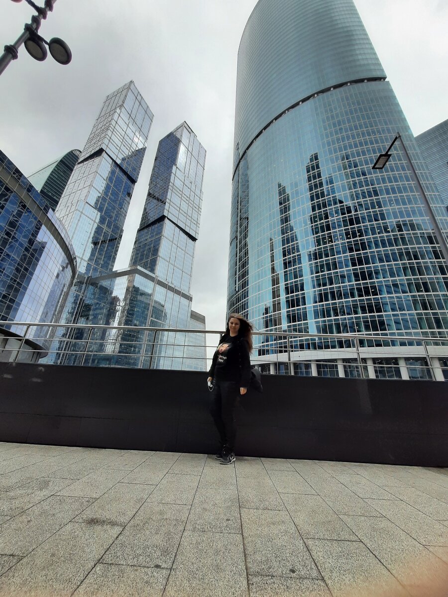 фото из личного архива. Москва-сити, место, где располагается кафе «Индийская точка»