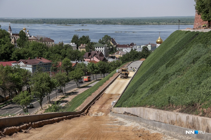 "Технологический проезд будет вымощен так называемой экобрусчаткой"