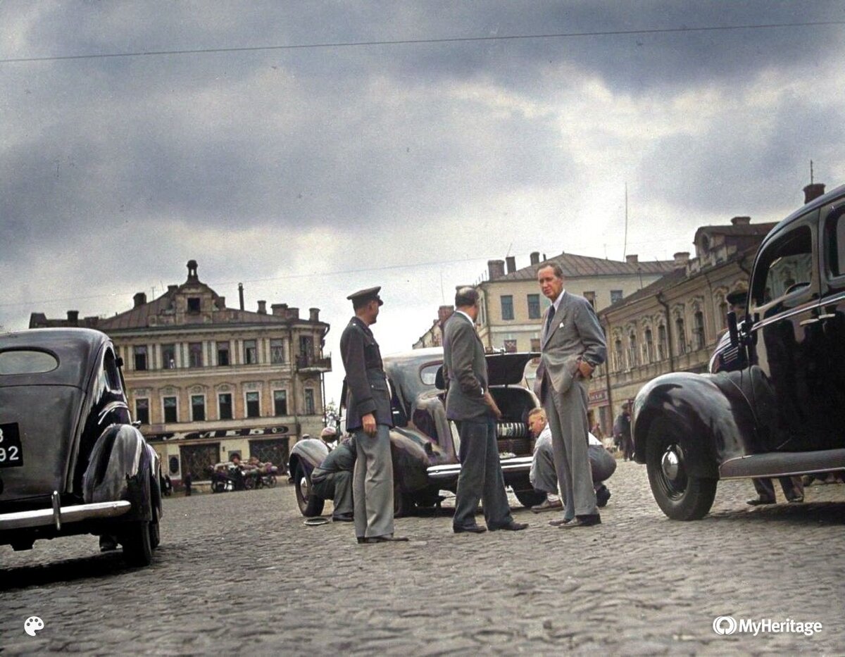 Раскрашенные фото. Часть 2. Преображенская площадь с 1930-х до 1980-х  годов. | Память места_Москва | Дзен