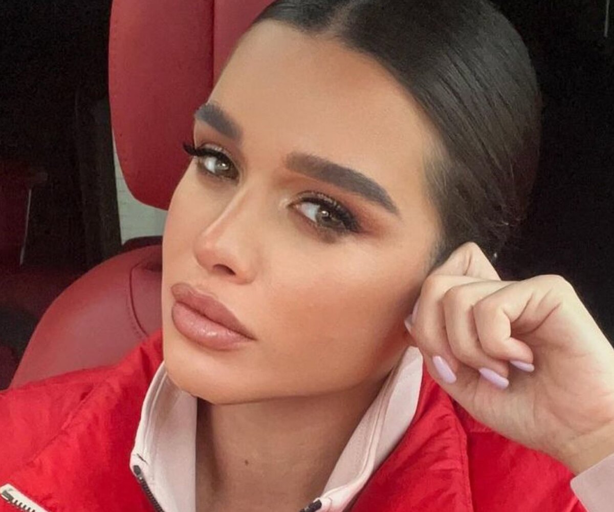     «Мне пишут проклятия украинцы!»: Ксения Бородина пострадала из-за фейкового опроса