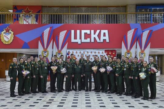    Замглавы Минобороны Николай Панков вручил награды победителям III Всемирных курсантских игр