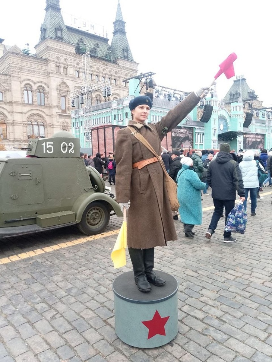     Более 200 актеров и реконструкторов представляли свои театрализованные сценки. Фото: предоставлено героем публикации.