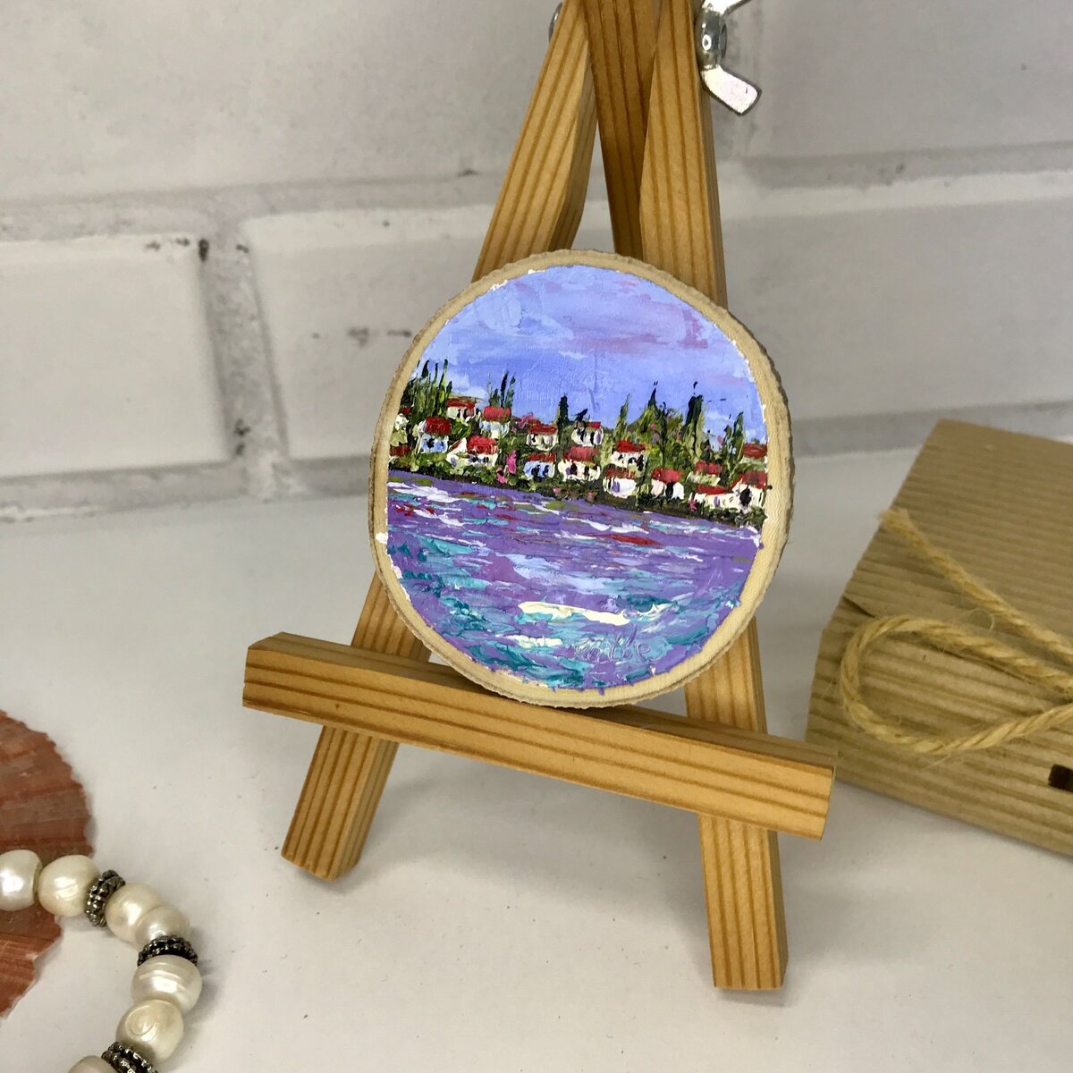 Миниатюра картина маслом на срезе дерева. Картина морской пейзаж маслом отличный подарок-сувенир. 