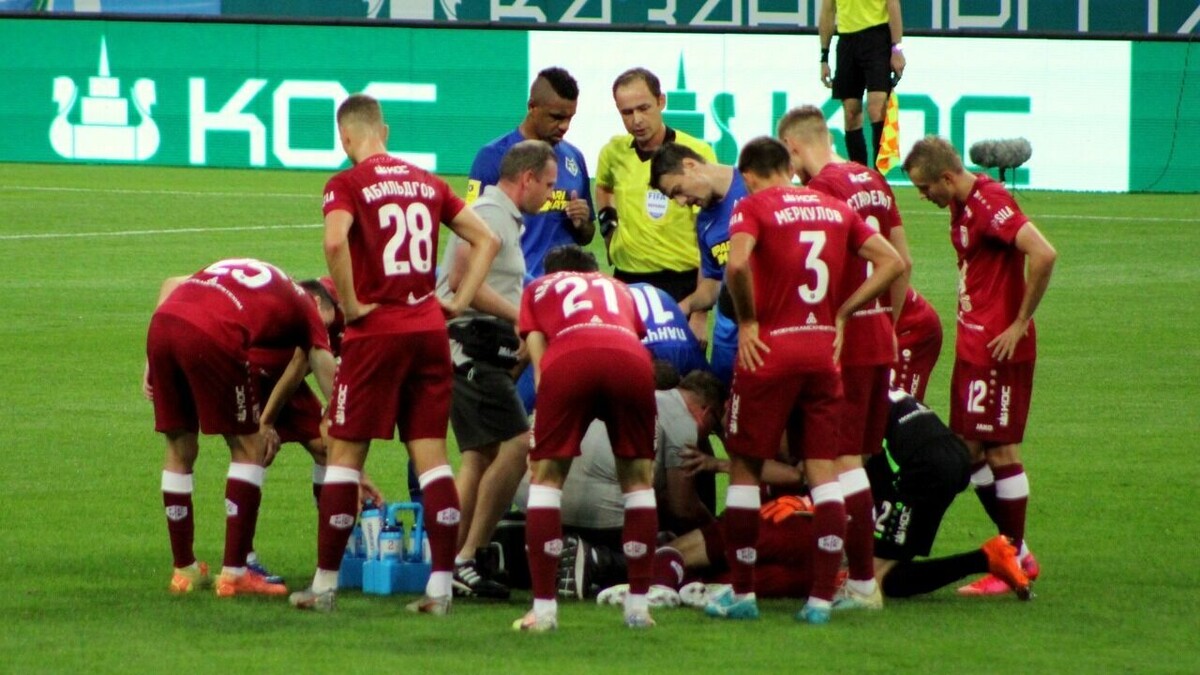     Спортивный арбитражный суд (CAS) не стал менять решение Международной федерации футбола (FIFA) о приостановке контрактов иностранных игроков и тренеров из российских клубов.