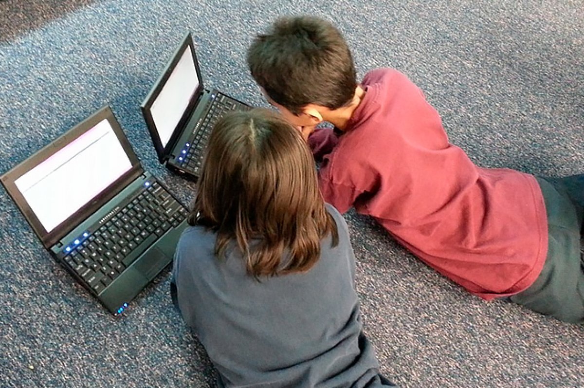    В Конгрессе США предложили запретить детям до 16 лет доступ к соцсетям