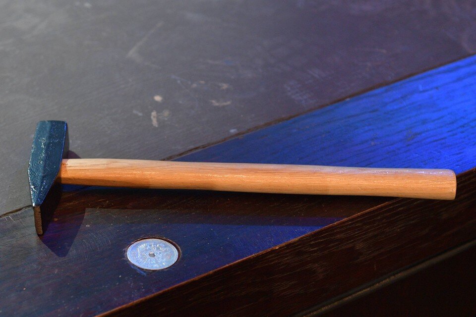     «Выслеживает жертв и бьет молотком по голове»: Жители Братска напуганы слухами о маньяке Михаил ФРОЛОВ