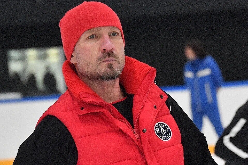     Олимпийский чемпион по фигруному катанию Роман Костомаров Владимир ВЕЛЕНГУРИН