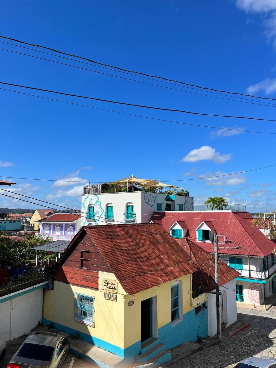 Вид на Флорес утром 