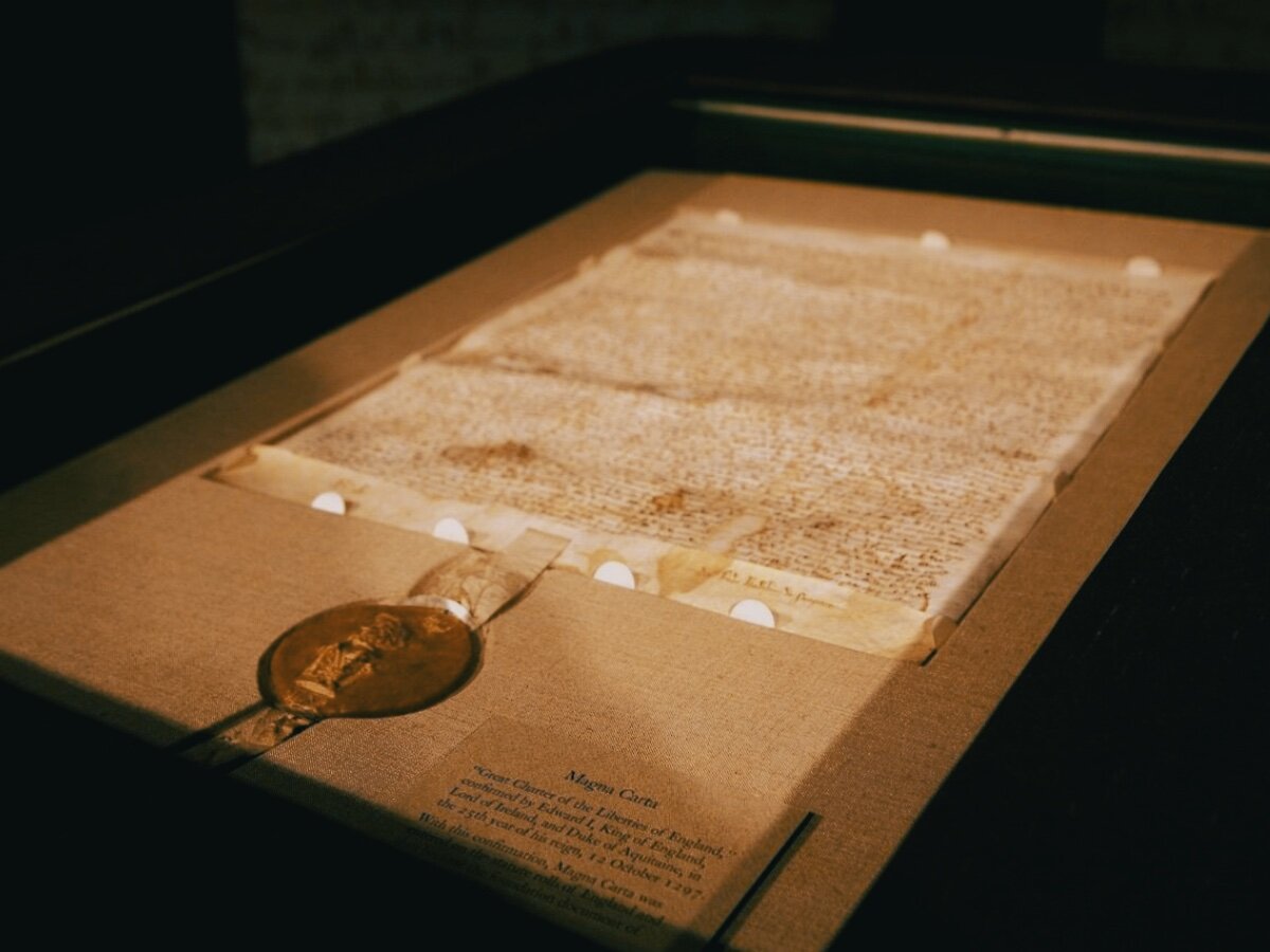 Великая хартия вольностей содержание. Великая хартия вольностей 1215 фото. Великая хартия вольностей содержание. Великая хартия вольностей 1225. Великая хартия вольностей на карте.