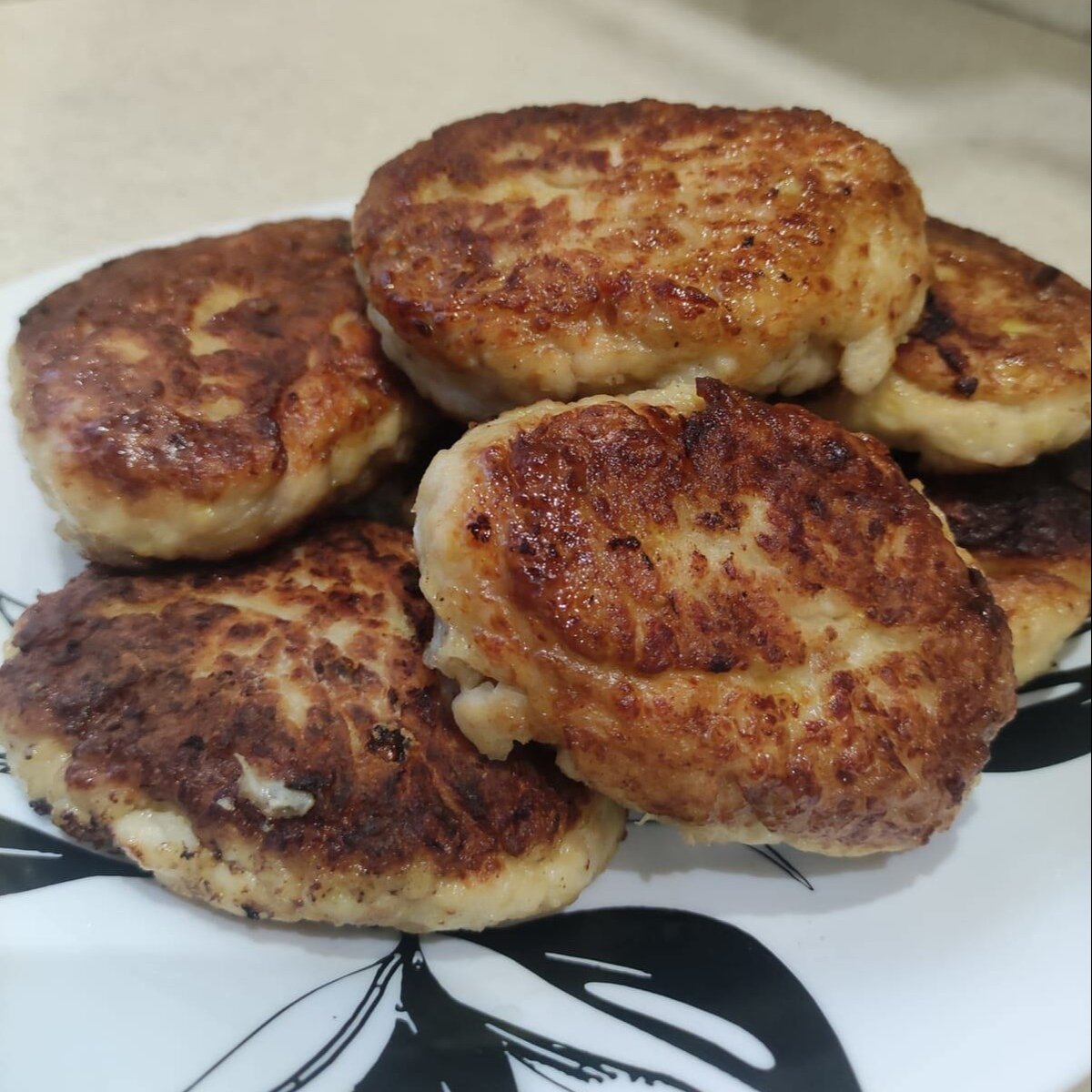    Нежные куриные котлеты с кабачком