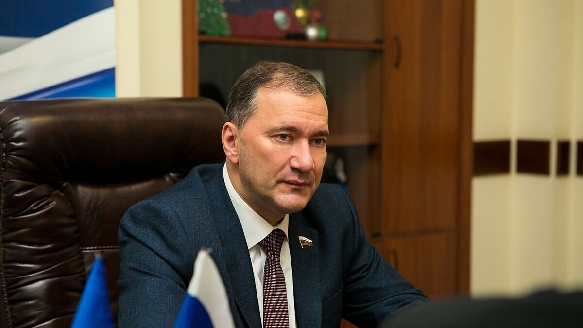    Депутат Государственной думы Российской Федерации VII созыва Дмитрий Белик CC BY-SA 4.0 / Hermes3g /