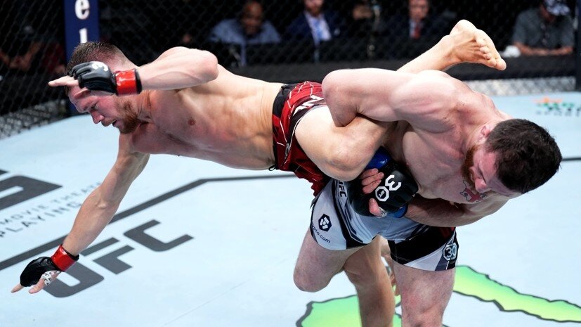     Бойцы UFC Пётр Ян и Мераб Двалишвили Gettyimages.ru Chris Unger / Contributor