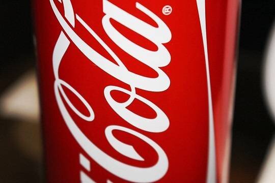    Ушедшая из России Coca-Cola осталась в лидерах по продажам среди газировок