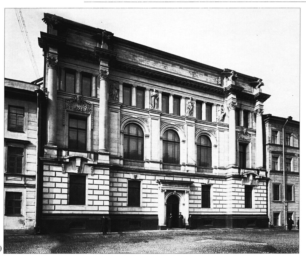 Николаевская морская академия - Военно-морская академия им. К. Е. Ворошилова -
ГУ навигации и океанографии МО