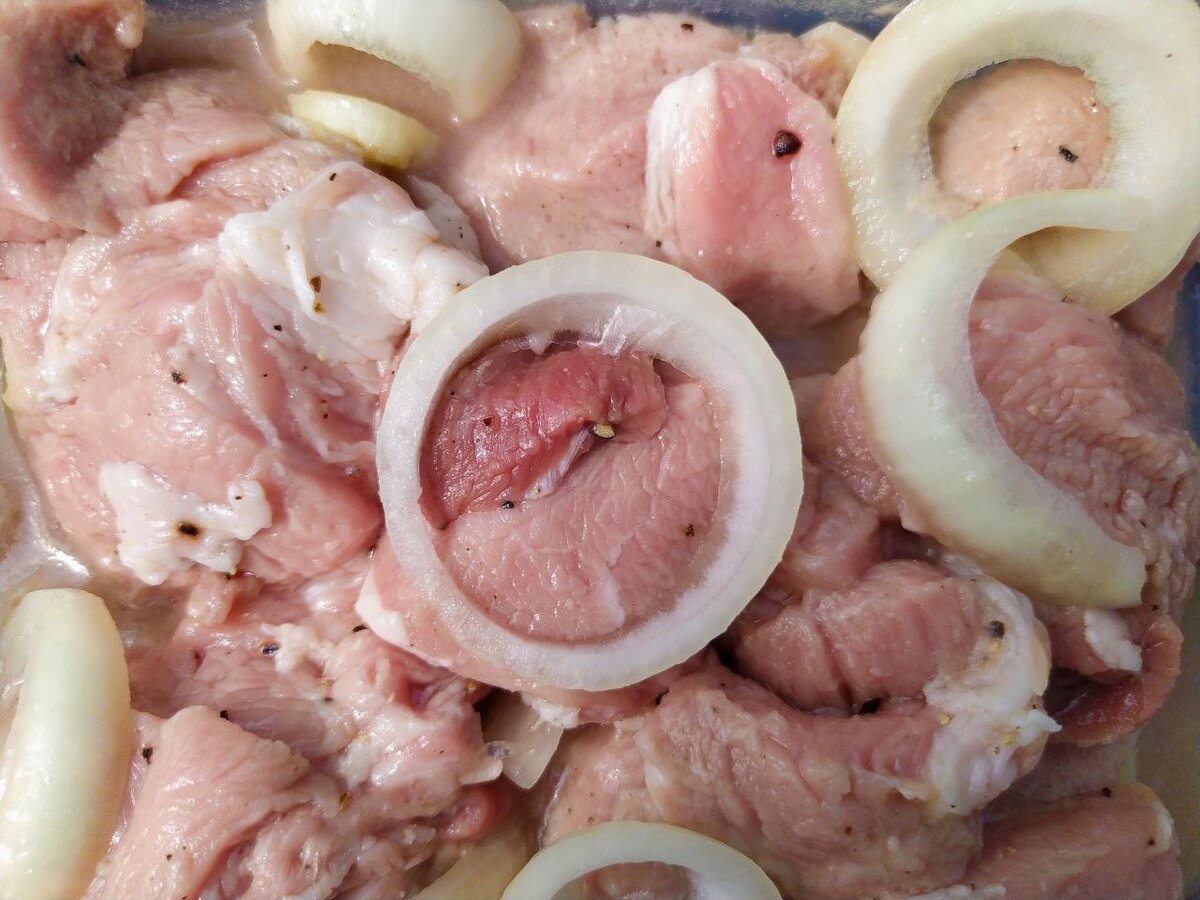 Классический шашлык из свинины с кориандром