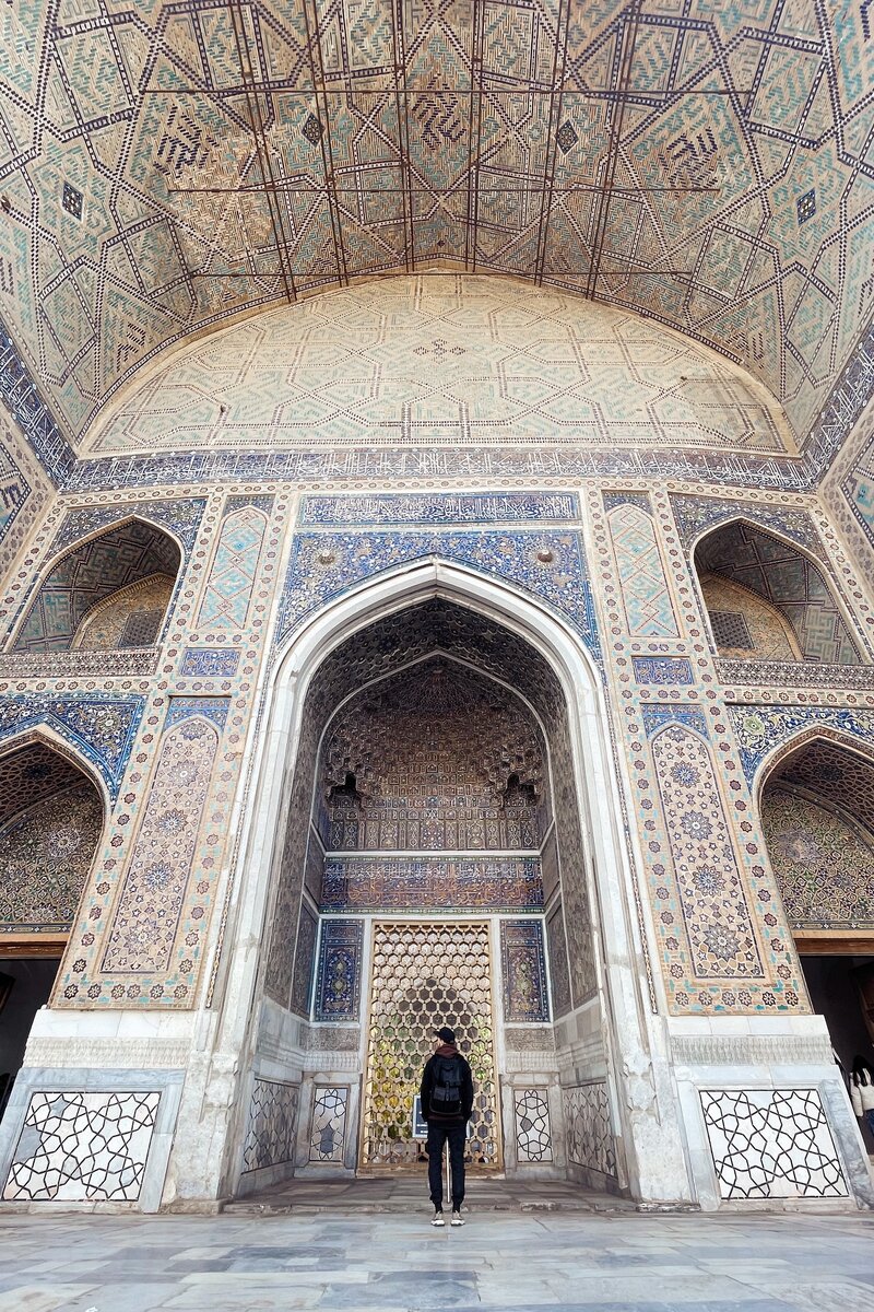 Вот это масштабы! Хотя, может это я маленькая, под впечатлением.