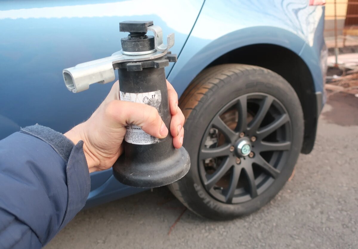 Пластиковый домкрат