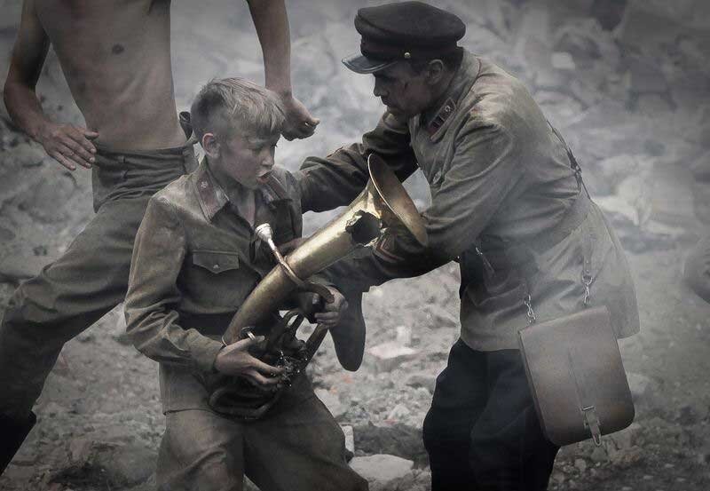 кадр из фильма «Брестская крепость» 2010
