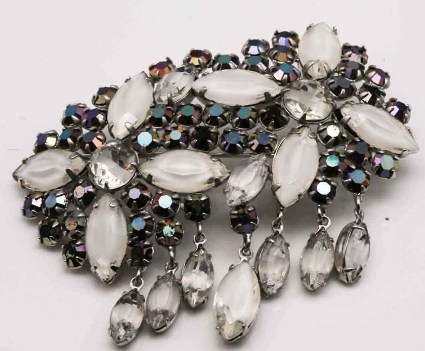 Брошь. Морозное стекло