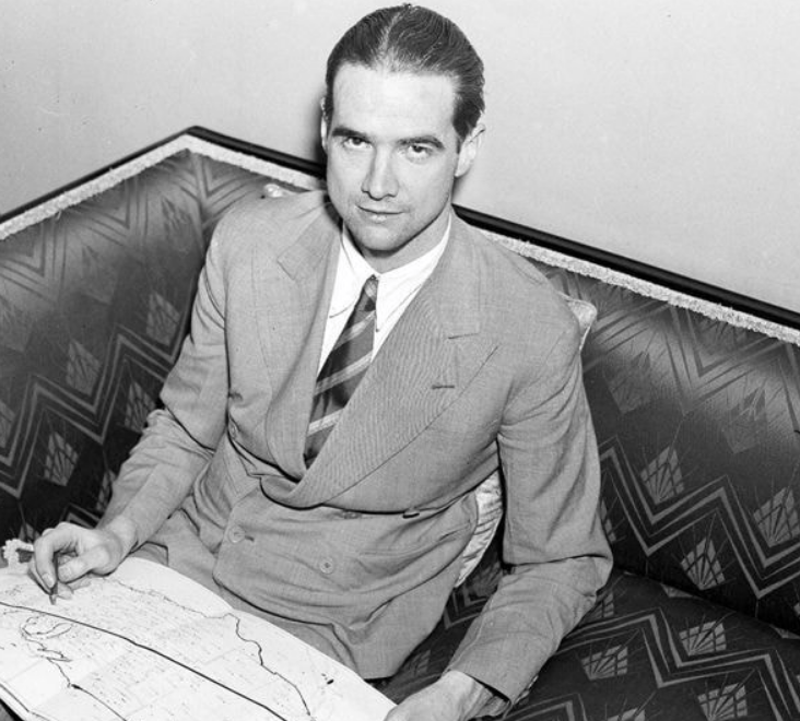 Говард Хьюз. А вот фото его кота я не нашел. Это фото из открытого источника.