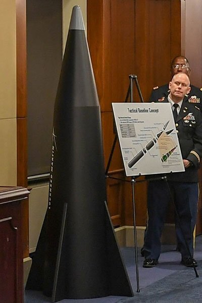 Макет гиперзвуковой боевой части C-HGB