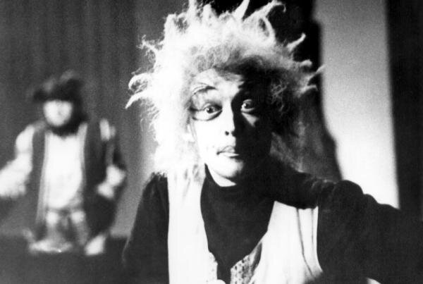 Бэно Аксёнов - Баба Яга в сказке "Два клёна" Е.Шварца. Кишинёвский театр им Чехова