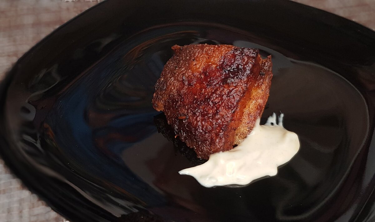 Вообще обычно майонез не самый типичный вариант для шашлыка. Но я люблю майонезные соусы. 