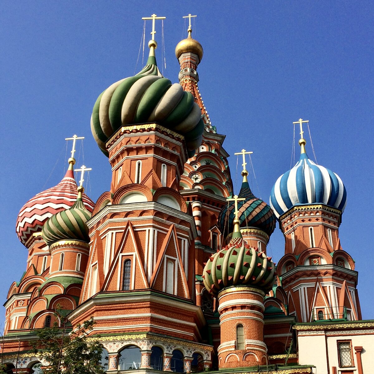 Храм Василия Блаженного в Москве, а точнее Покровский собор из 11 церквей |  Что интересного внутри? | Manikol. Путешествия всей семьей | Дзен