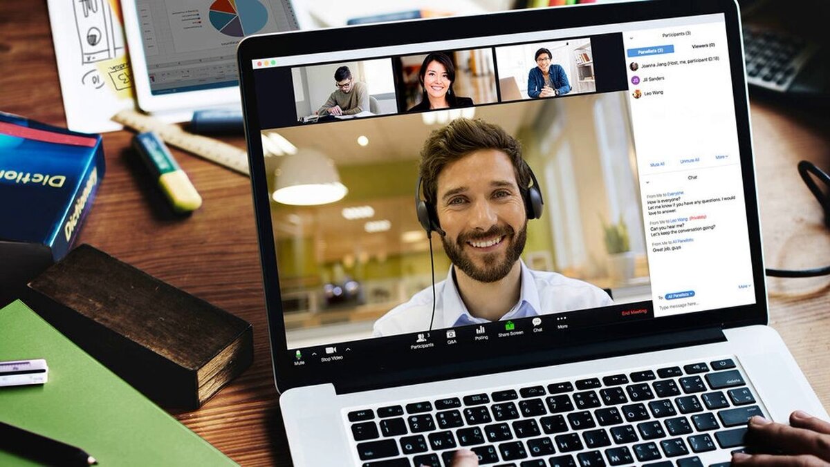 Эти приемы помогут как при онлайн-выступлении, так и при публичном выступлении "в живую" 