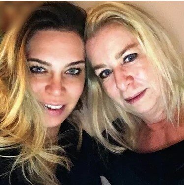Фото с инстаграм Роксаны Кунтер - С МАМОЙ