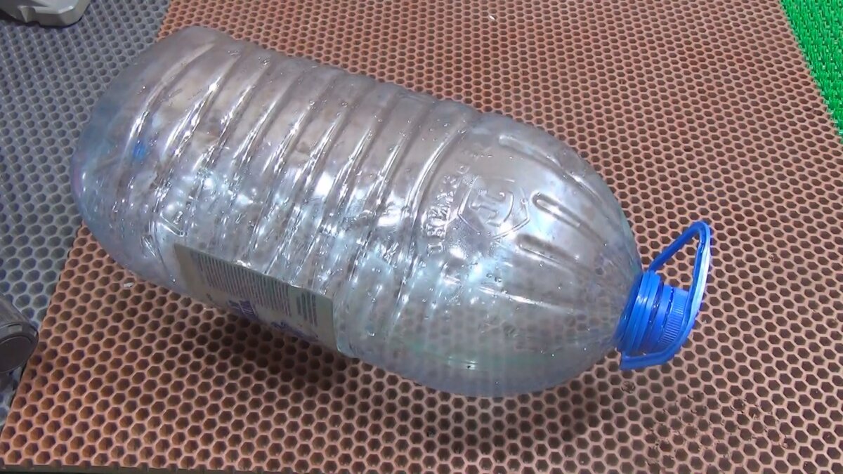 Что можно сделать из пластиковых бутылок: маленькие и большие поделки