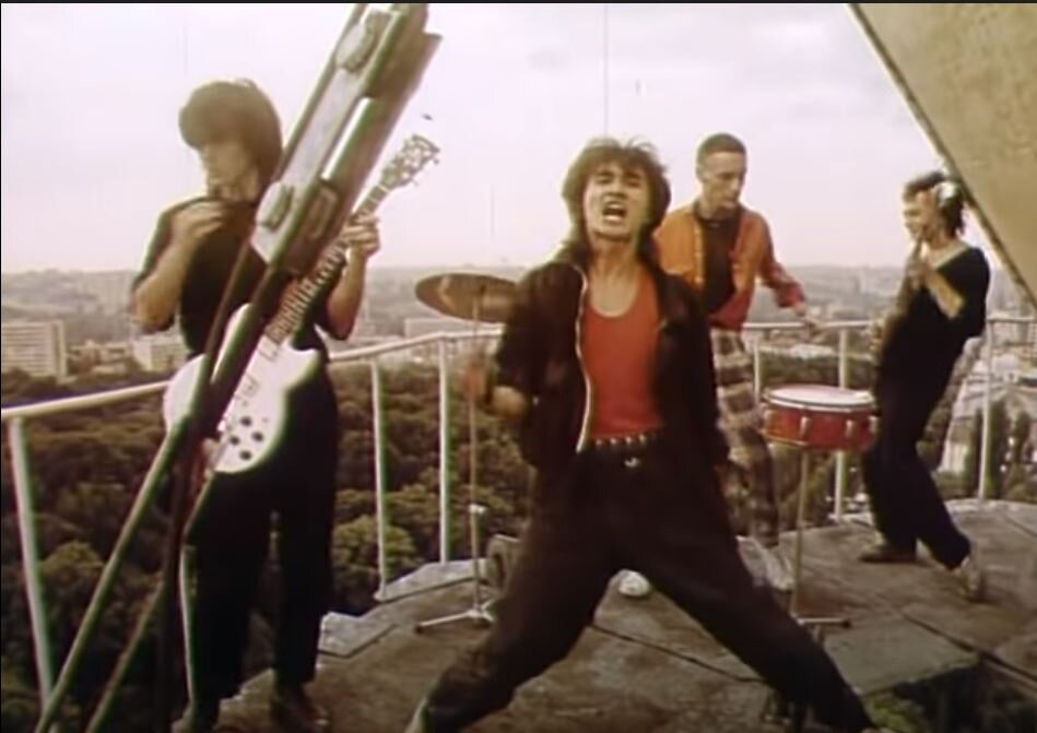 Кадры из фильма "Конец каникул"