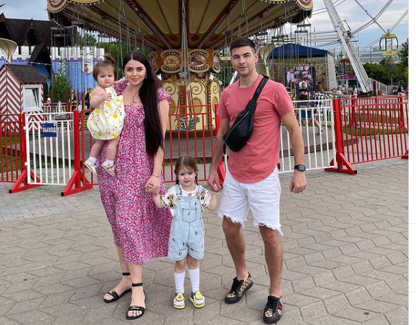 Дима, Оля, Василиса и София Дмитренко (фото из Instagram)