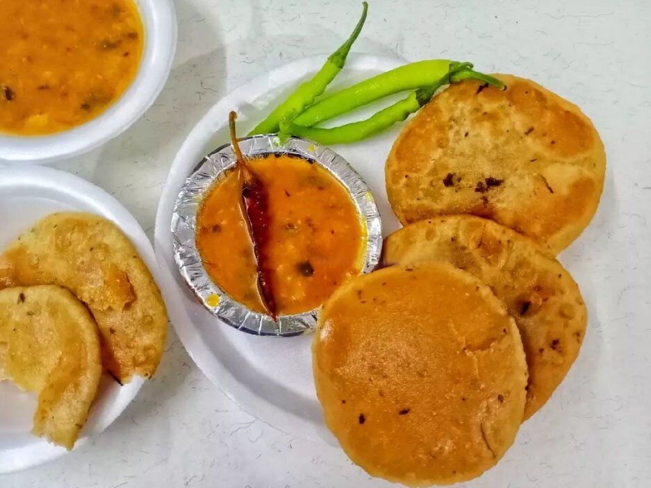 Алу Пури — индийское блюдо для вкусного завтрака — Индийская гостиная