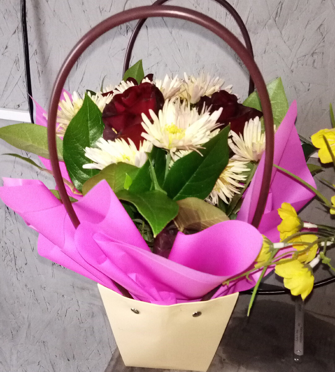 Корзиночка от мужа.