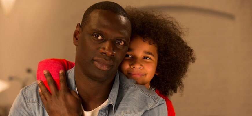 Омар Си с экранной дочерью фильма «2+1», kinopoisk.ru