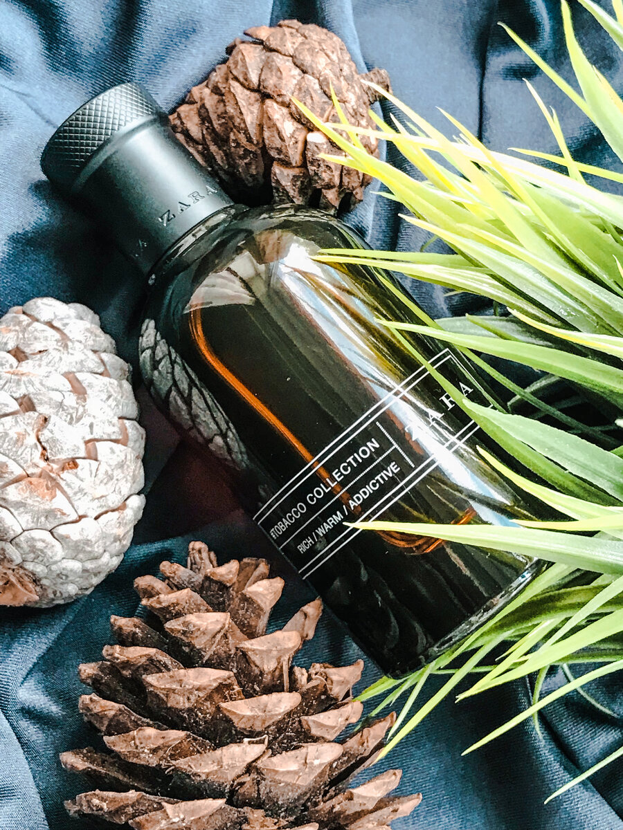 Часто его сравнивают с Tobacco Vanille от Tom Ford, но схожесть весьма посредственная