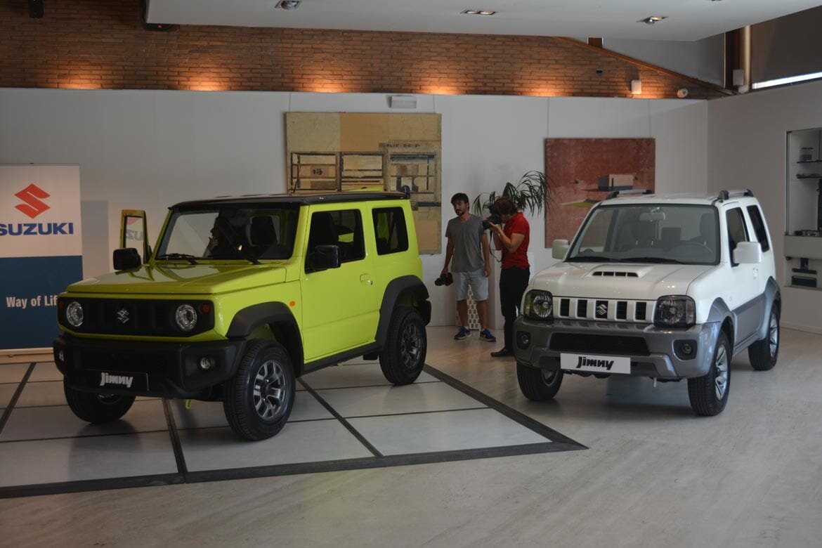 Suzuki Jimny — маленький японский танк! За что его любят и берут, несмотря  на высокую цену?! | Виртуальный помогатор | Дзен