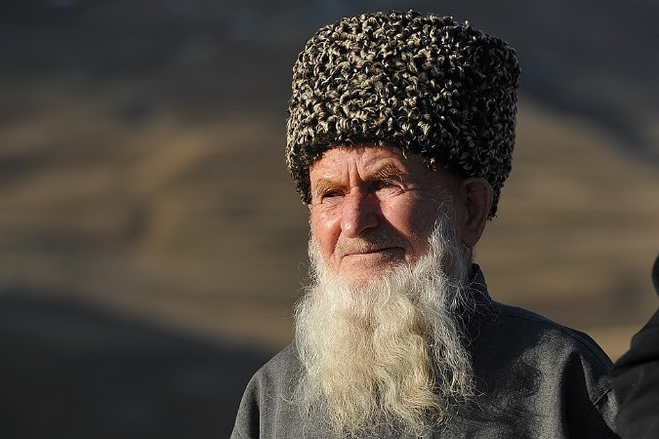 Кавказ дагестан аксакал. Старейшины дагестана. Аксакал это что значит. Кавказский аксакал. Долгожители кавказа.