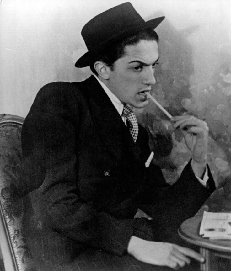 Феллини в молодости.