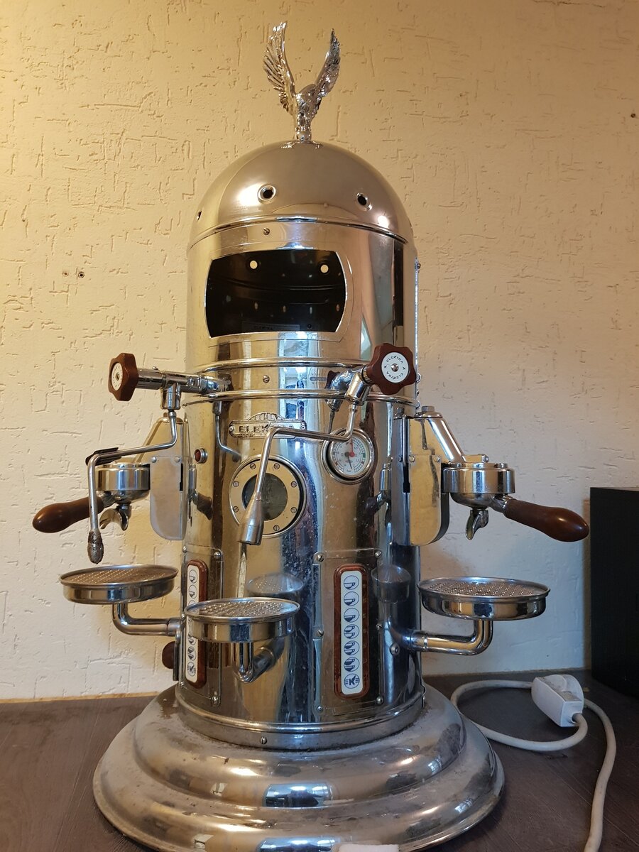 Кофемашина Elektra Vertical 2G