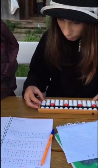 Урок ментальной арифметики на даче