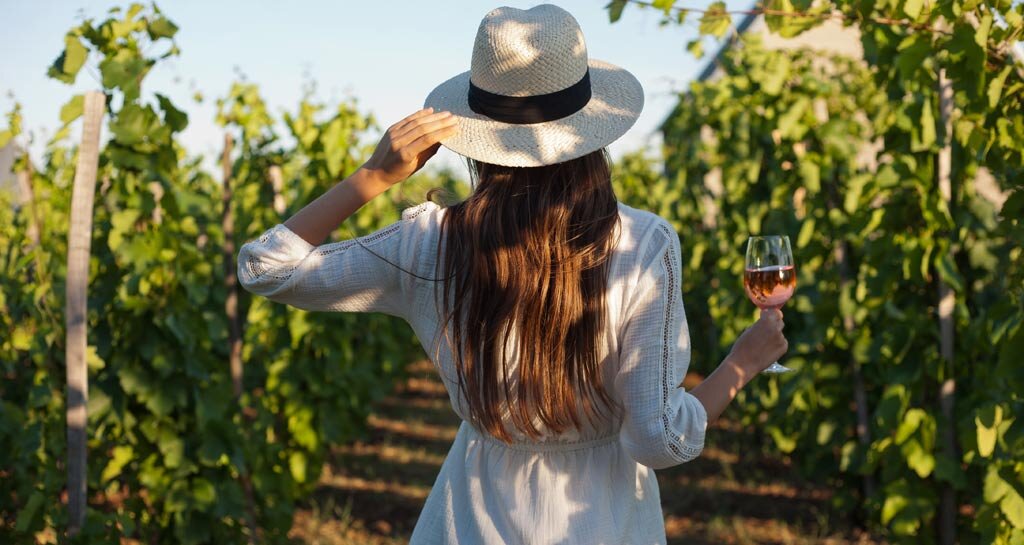 Лайфхаки: Дегустируем вино, как профессионал