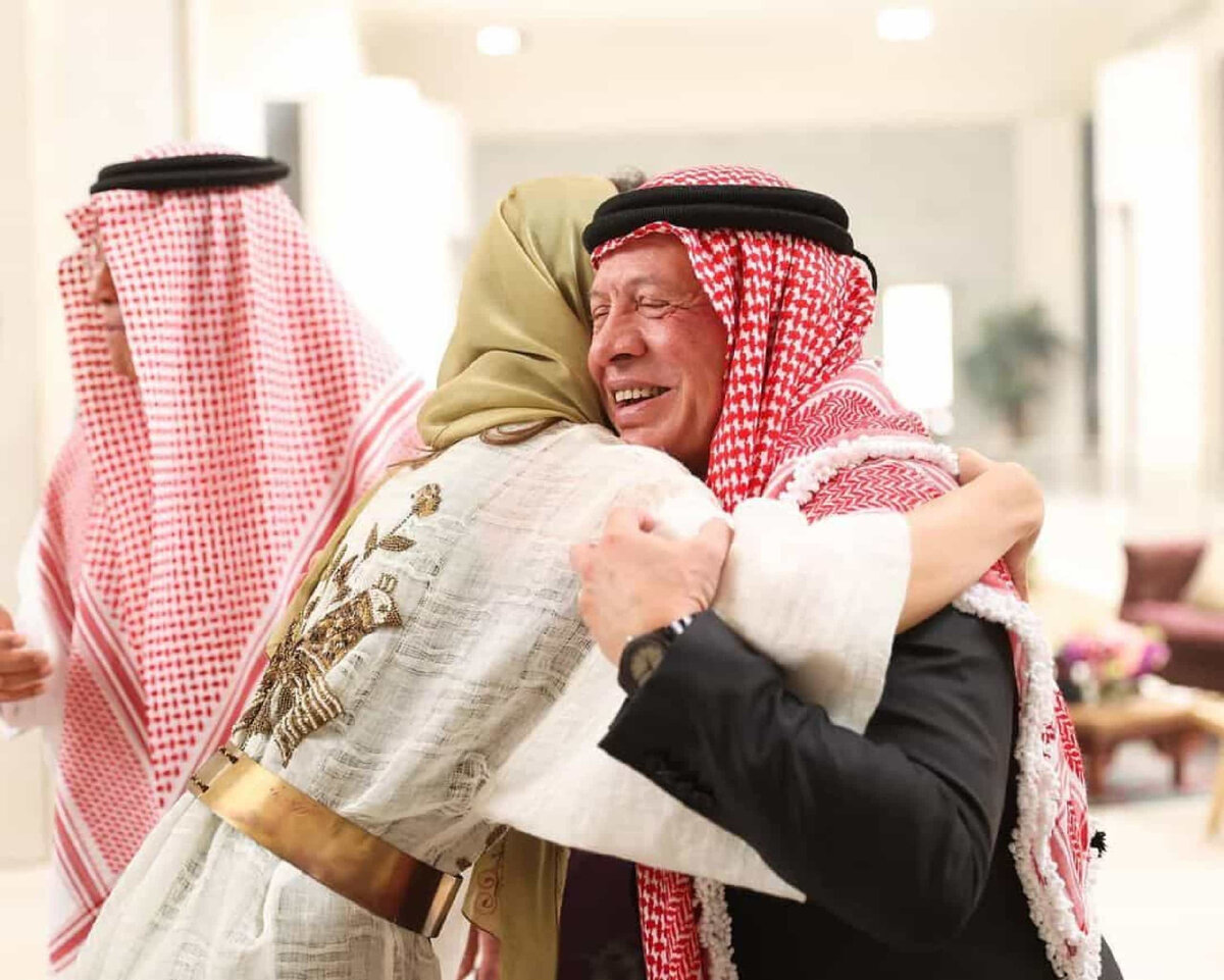 Принц Иордании Хусейн ибн Абдалла. Невеста наследного принца Иордании Хусейна. Принц Хусейн Иордания помолвка. Свадьба наследного принца Иордании Хусейна.