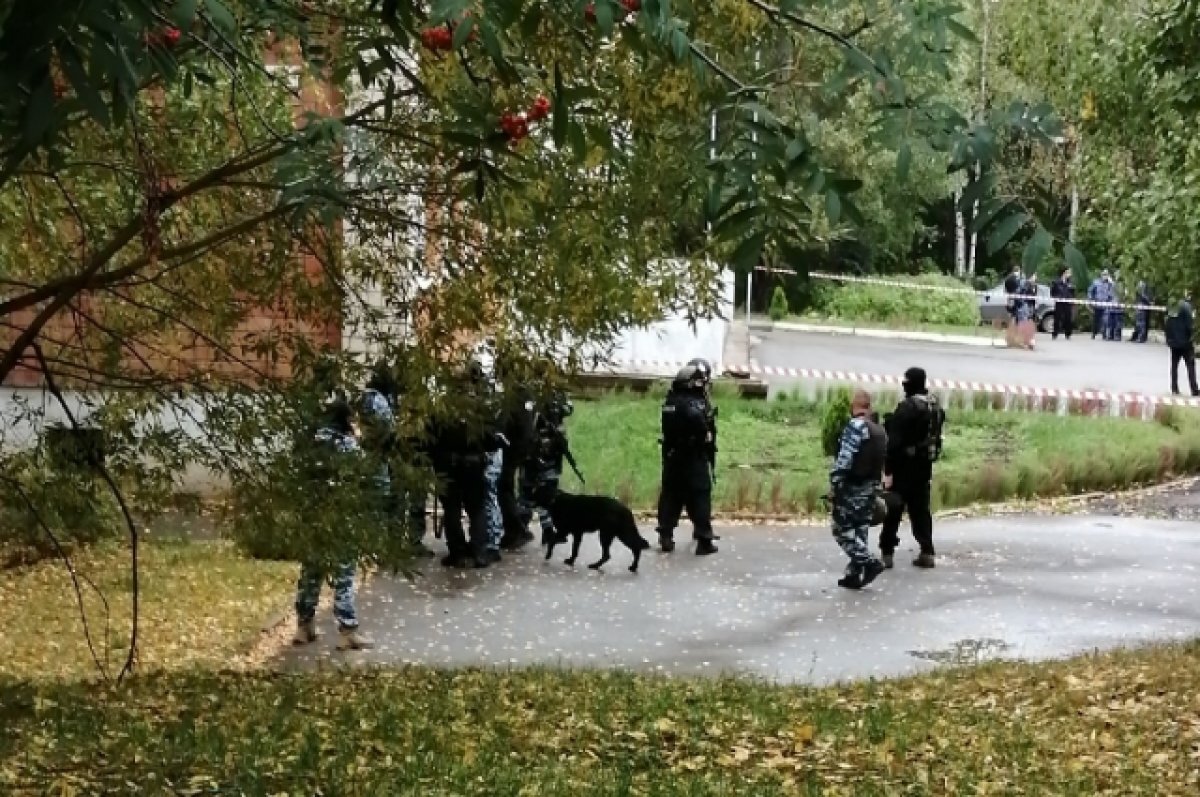    Из Москвы вернулся ещё один мальчик, пострадавший при стрельбе в школе №88